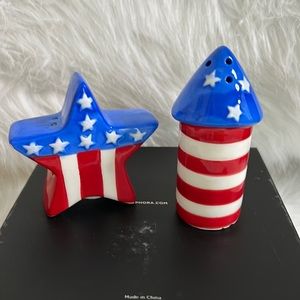 NEW, PATRIOTIC SALT & PEPPER SHAKERS, STAR & ROCKET